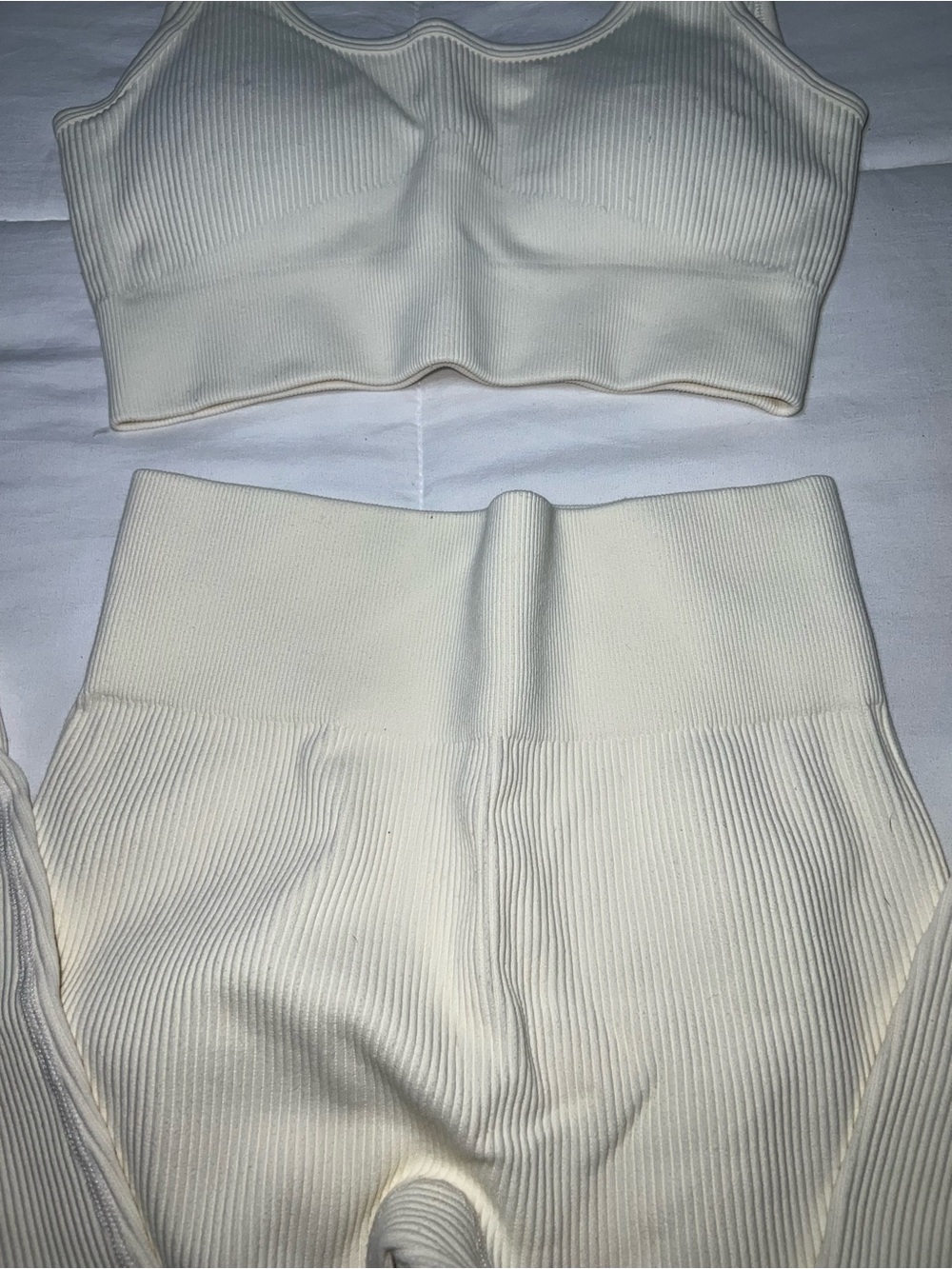 Seamless Ribbed workout set - Picture 2 of 4